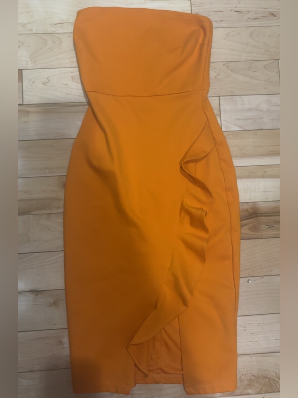 LULU’S ANIKA ORANGE RUFFLED STRAPLESS BODYCON DRESS - Picture 4 of 7